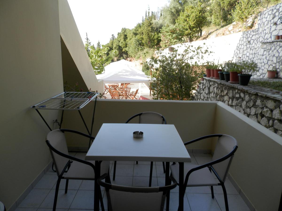 Green Villa Áyios Nikítas Extérieur photo