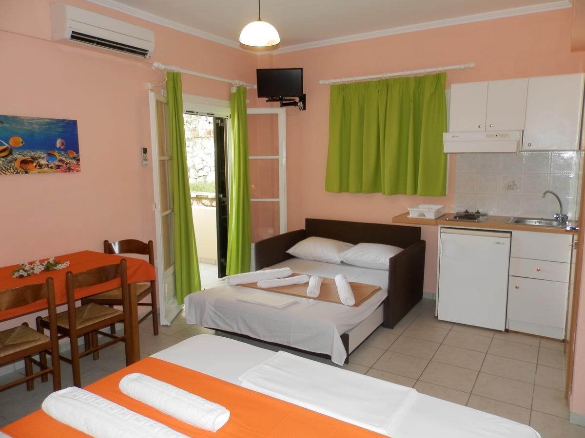 Green Villa Áyios Nikítas Extérieur photo