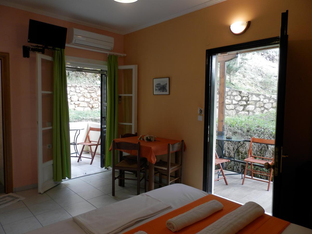 Green Villa Áyios Nikítas Extérieur photo