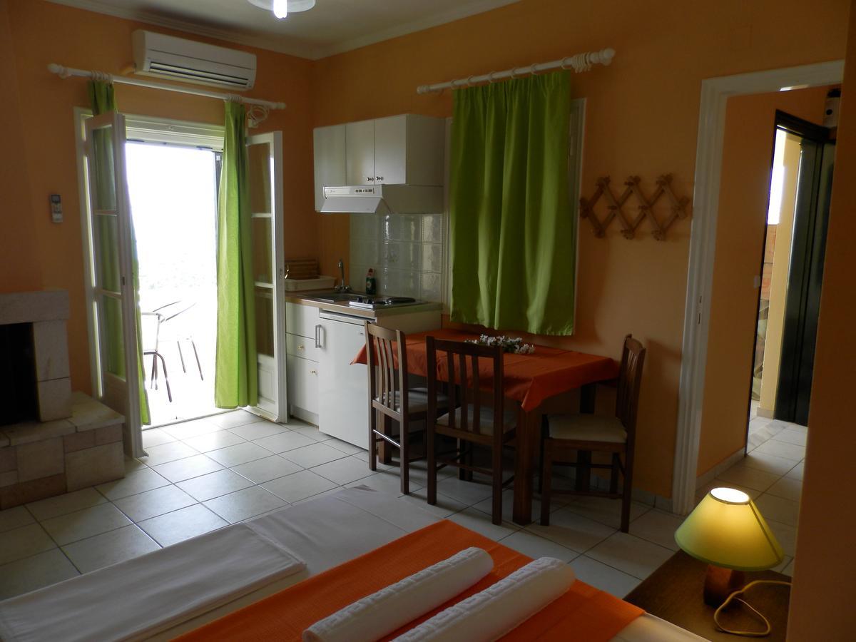 Green Villa Áyios Nikítas Extérieur photo